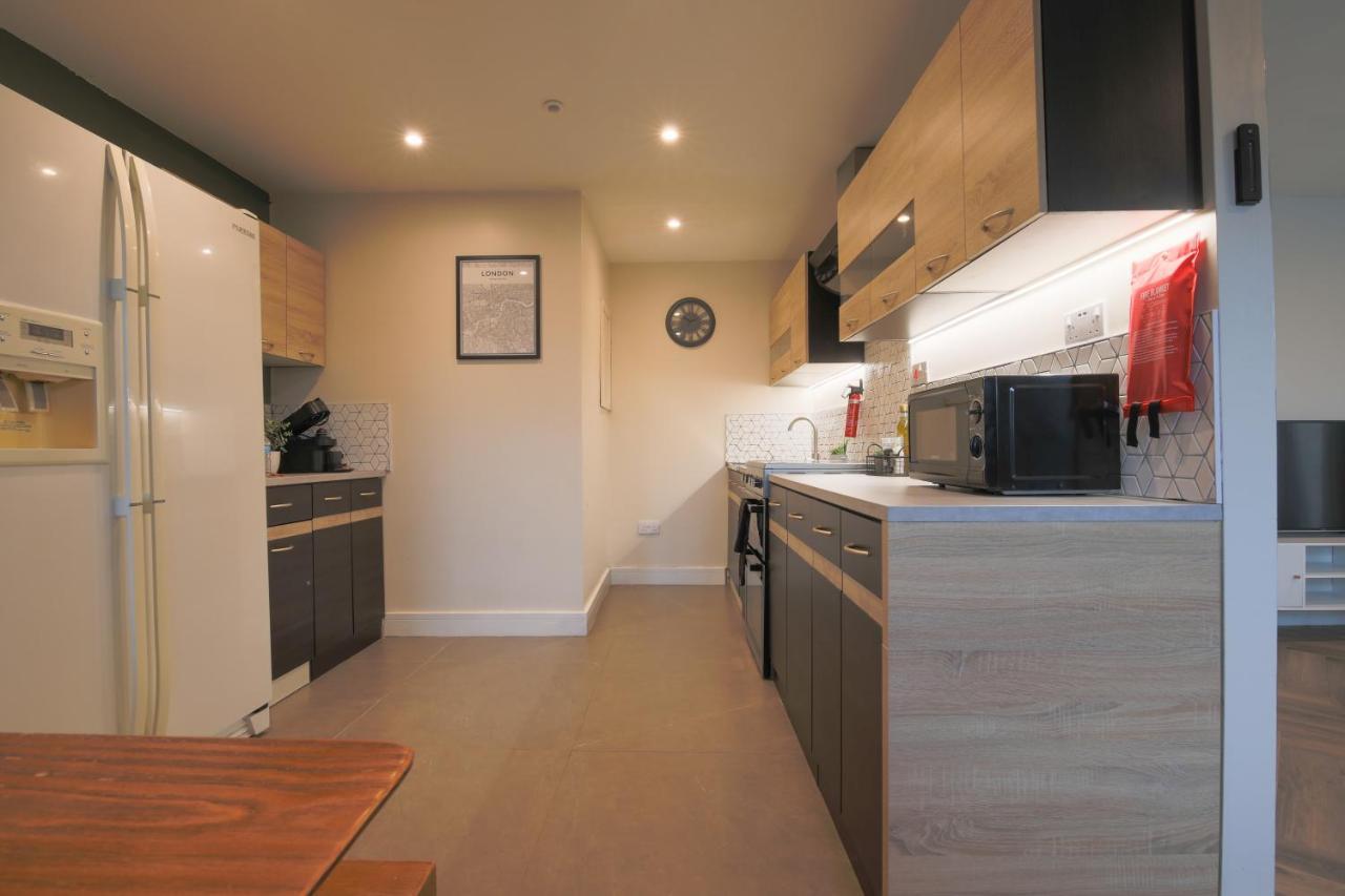 Apartment Stayright Stylish Bay 2 Bed Apartment- Private Parking & 10 Mins To Bay &